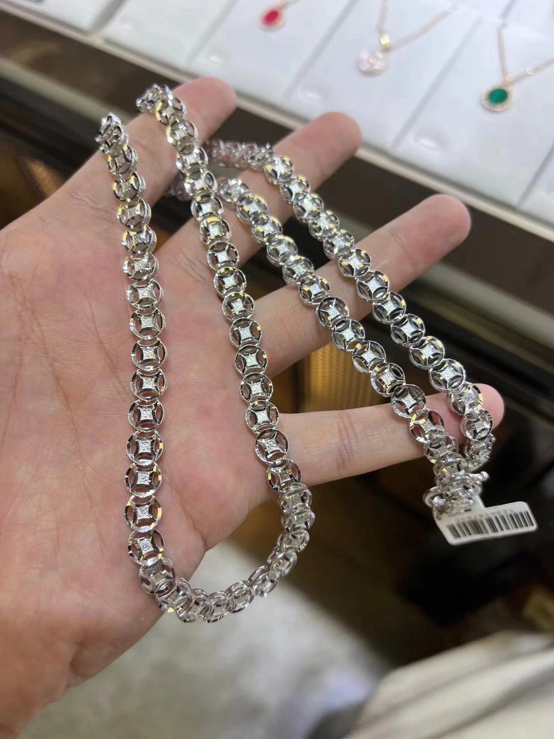 铂金贵金属(铂金贵金属成员中密度最高的是)