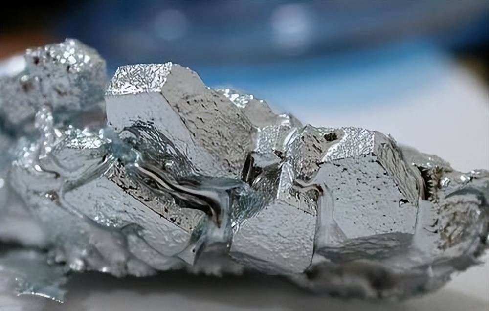 珍贵金属(珍贵金属物体画画图片)