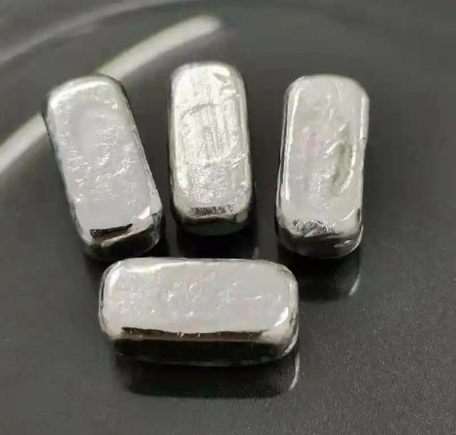 贵金属离子(贵金属离子颜色)